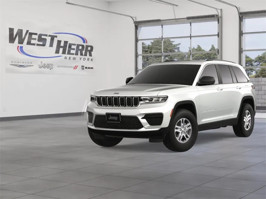 2025 Jeep Grand Cherokee Laredo photo 1