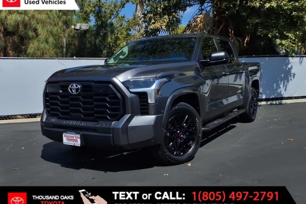 2024 Toyota Tundra SR5 TRD photo 1