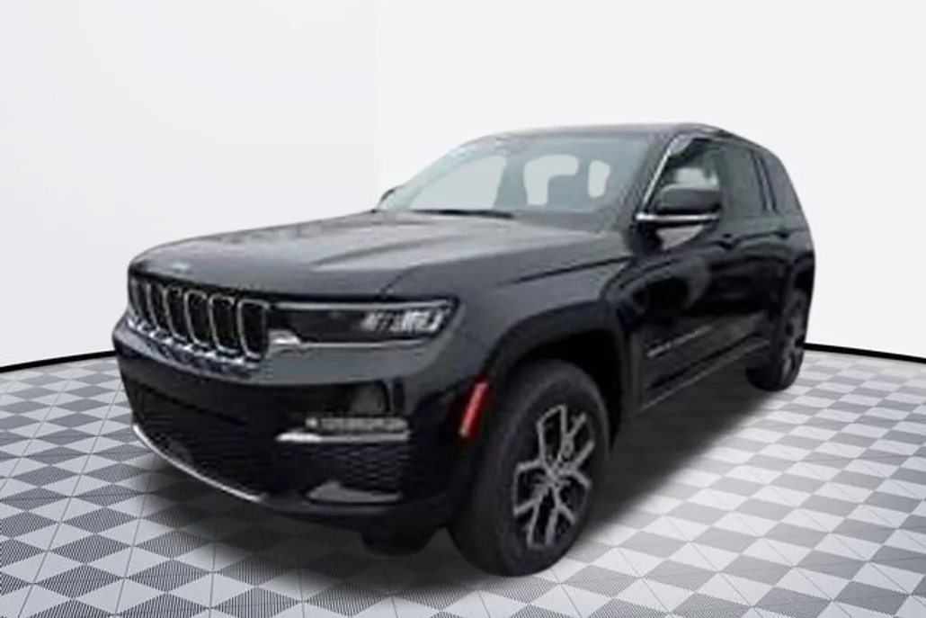 2025 Jeep Grand Cherokee Laredo photo 1
