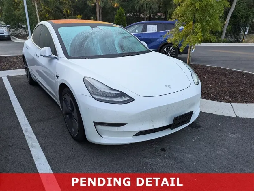 2018 Tesla Model 3 Long Range photo 1