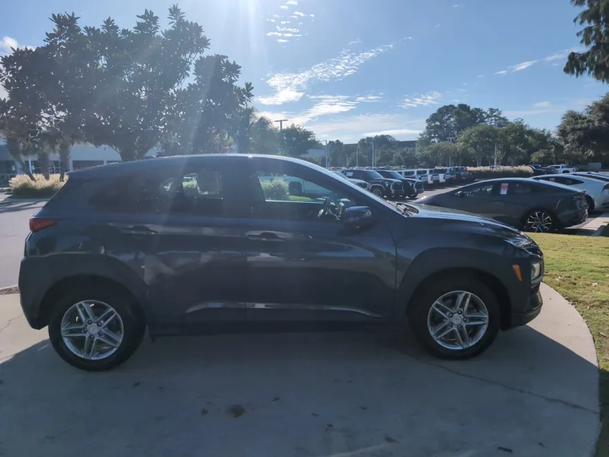 2020 Hyundai Kona SE photo 1