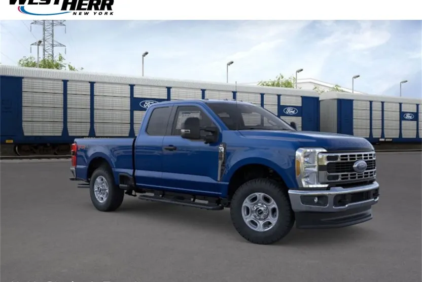 2026 Ford F-350 XLT photo 1