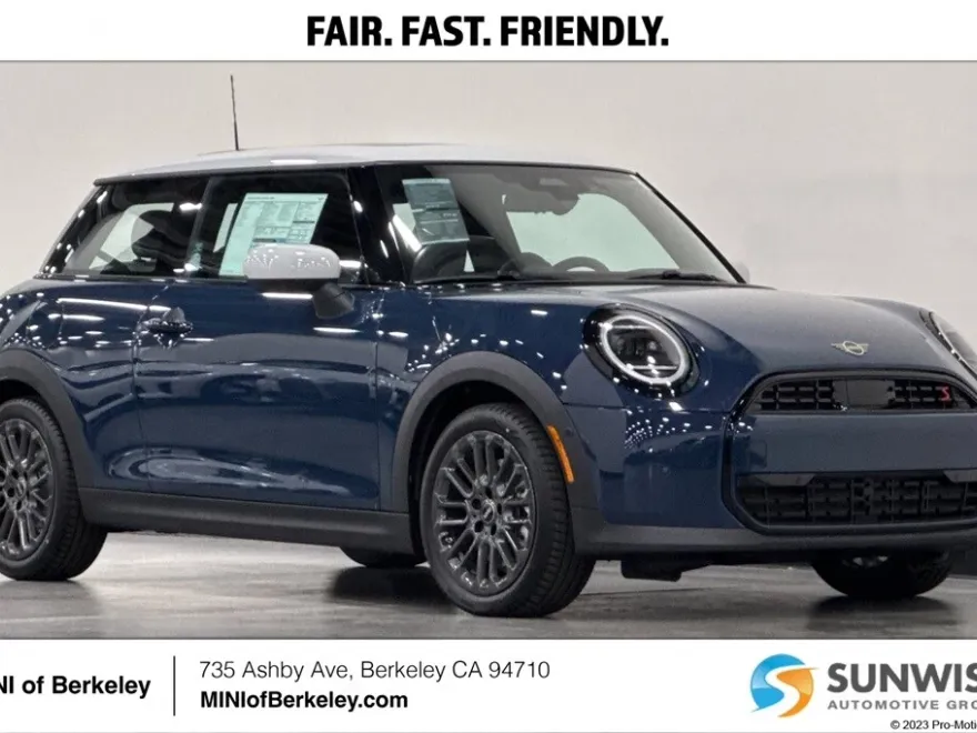 2025 Mini Cooper 2 Door Hardtop Signature photo 1