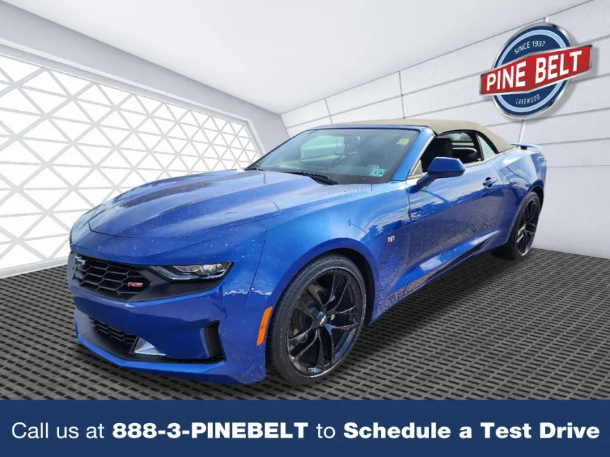2023 Chevrolet Camaro 2LT photo 1