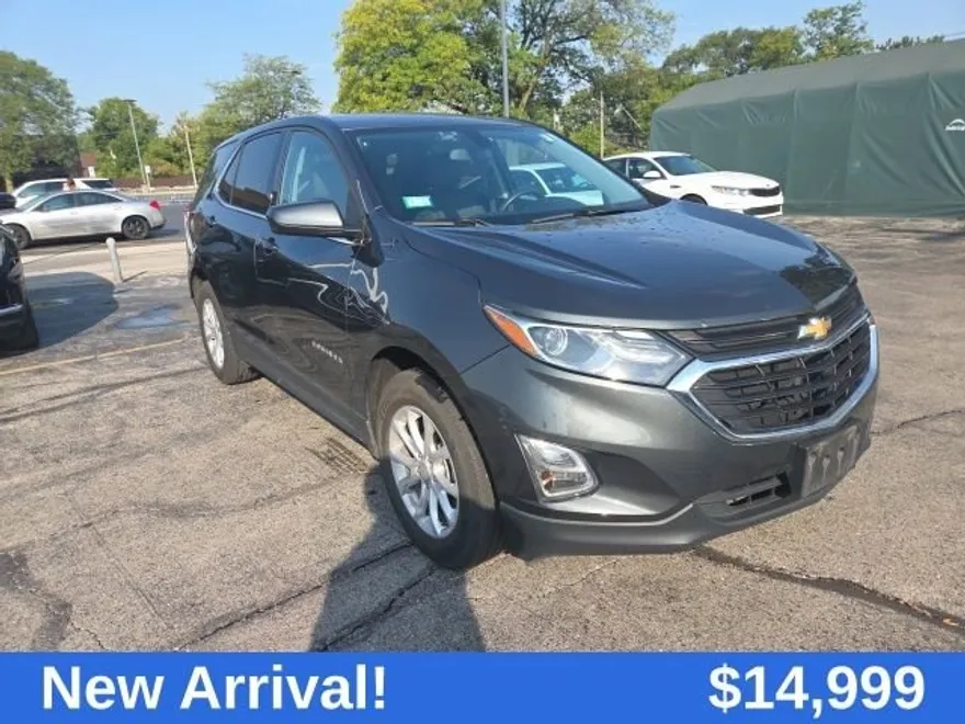 2018 Chevrolet Equinox LT photo 1