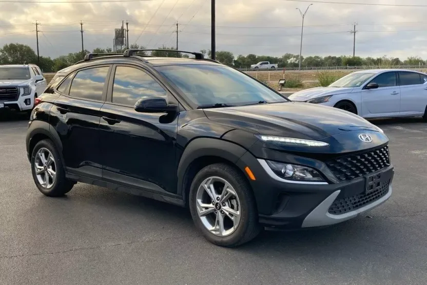 2023 Hyundai Kona SEL photo 1