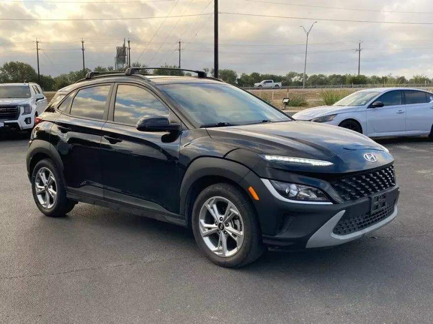 2023 Hyundai Kona SEL photo 1