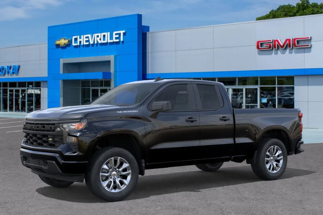 2026 Chevrolet Silverado 1500 Custom photo 1