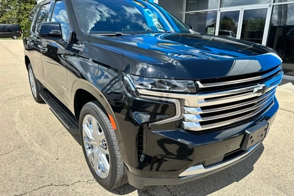 2023 Chevrolet Tahoe High Country photo 1