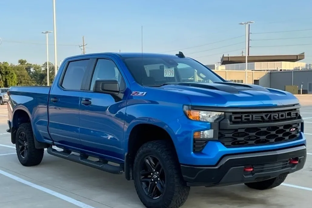 2022 Chevrolet Silverado 1500 Custom Trail Boss photo 1