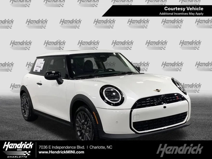 2025 Mini Cooper 2 Door Hardtop Signature photo 1