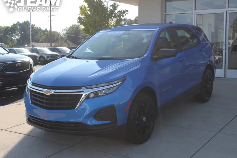 2024 Chevrolet Equinox LS photo 1