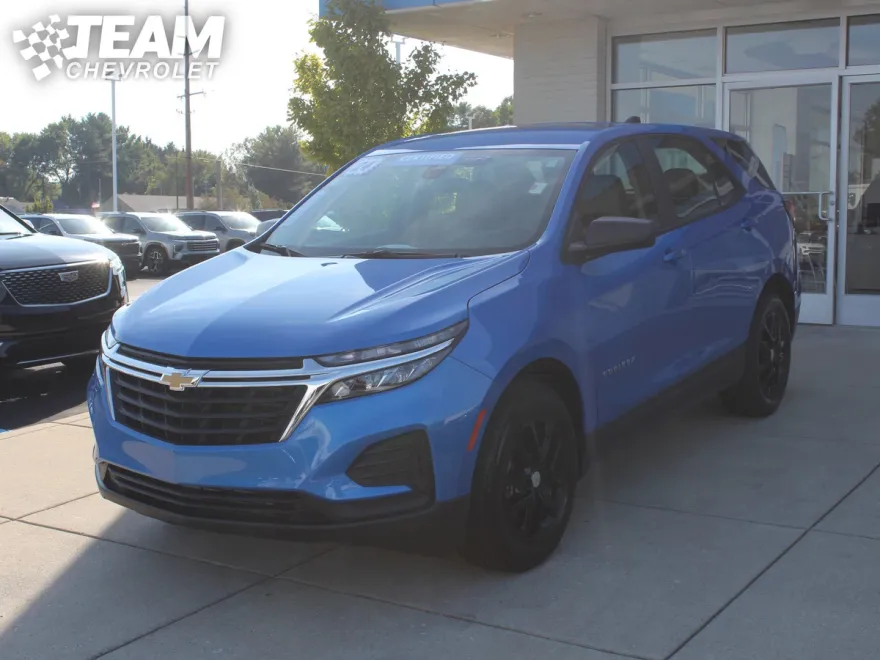 2024 Chevrolet Equinox LS photo 1