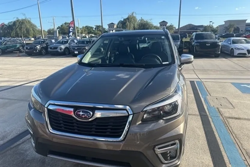 2021 Subaru Forester Touring photo 1