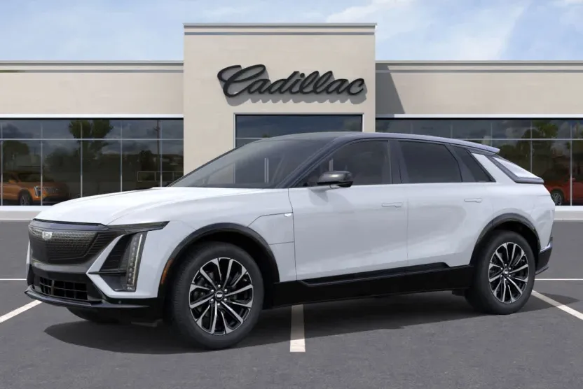 2026 Cadillac Lyriq Sport photo 1