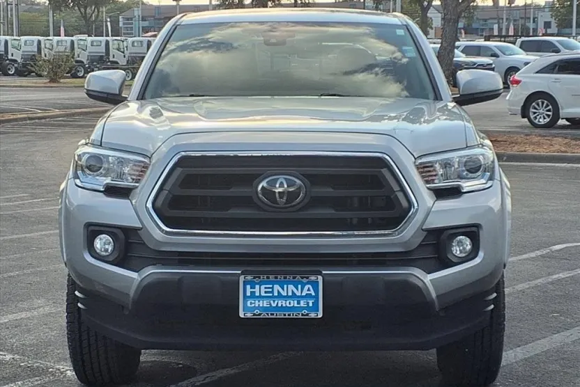 2022 Toyota Tacoma SR5 photo 1