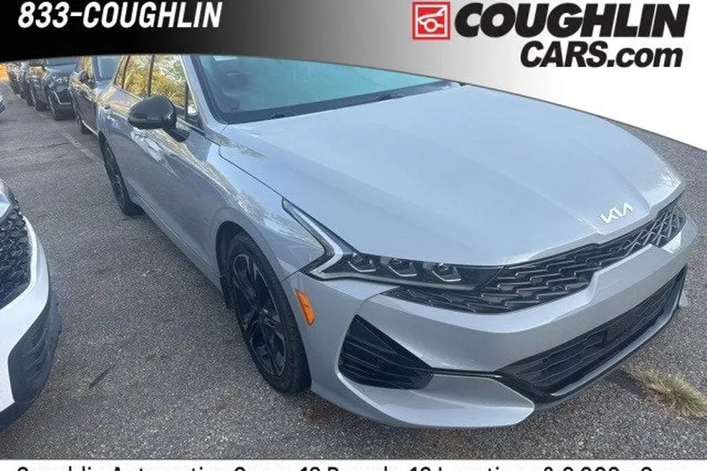 2022 Kia K5 GT-Line photo 1