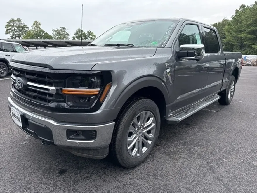 2024 Ford F-150 XLT photo 1