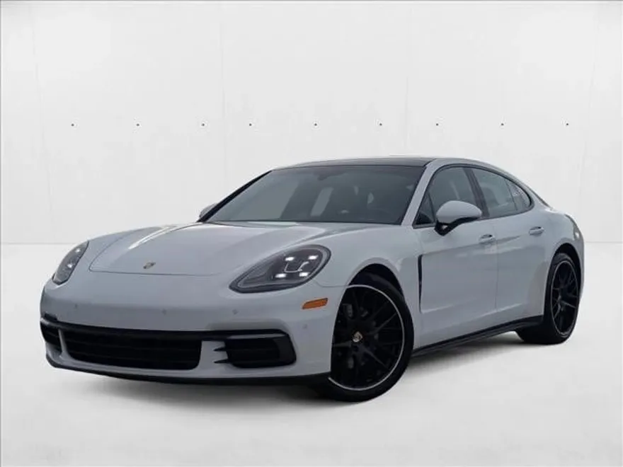 2020 Porsche Panamera 4 photo 1