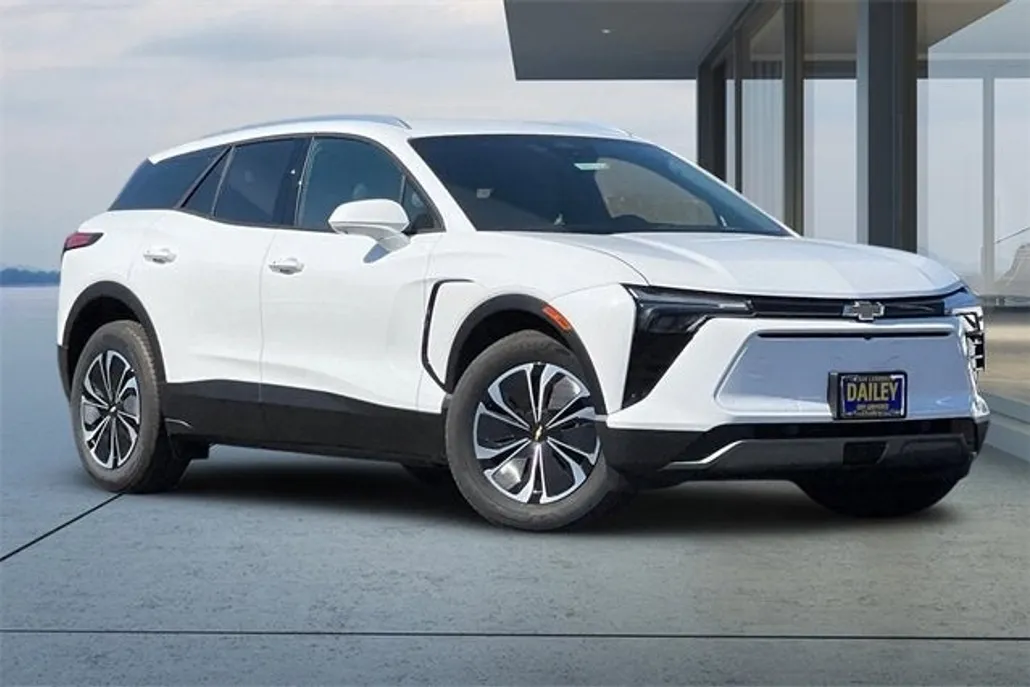 2024 Chevrolet Blazer EV photo 1