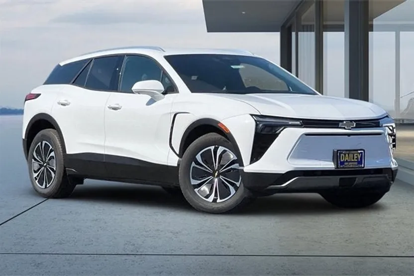 2024 Chevrolet Blazer EV photo 1