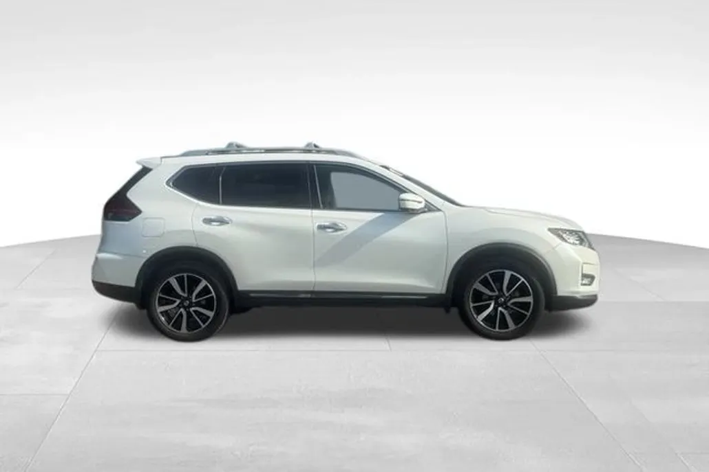 2019 Nissan Rogue SL photo 1