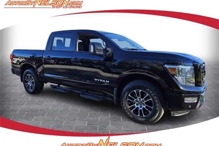 2022 Nissan Titan SV photo 1