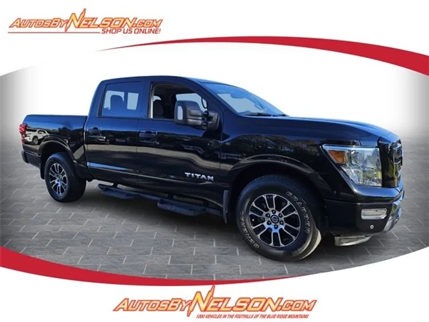 2022 Nissan Titan SV photo 1