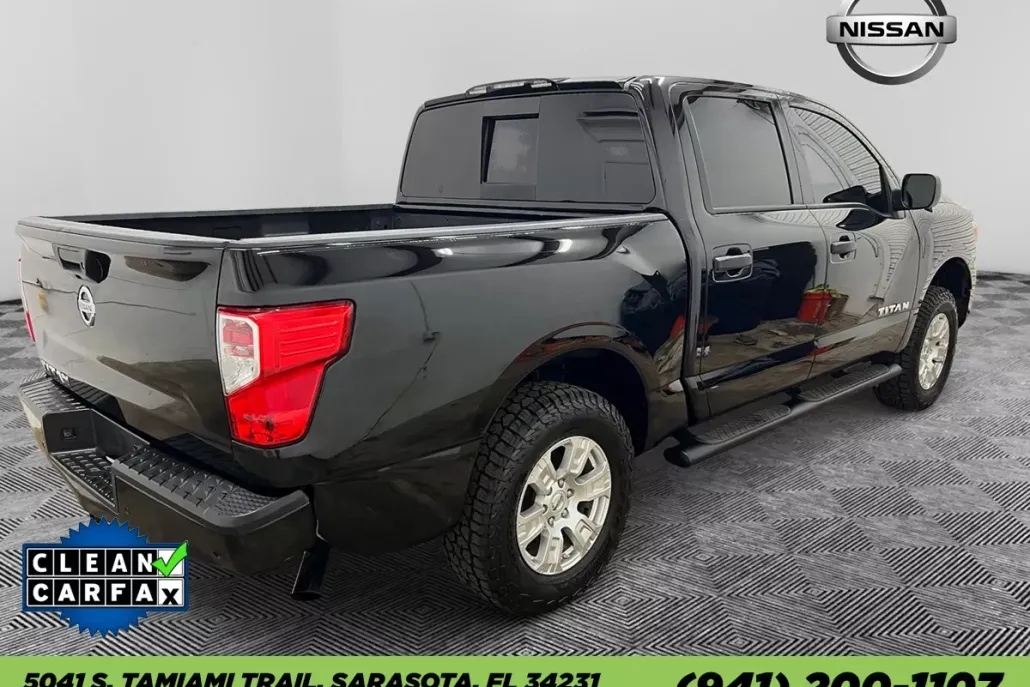 2021 Nissan Titan S photo 1