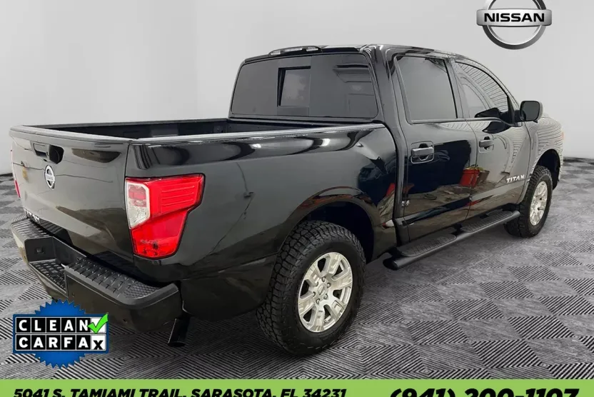 2021 Nissan Titan S photo 1