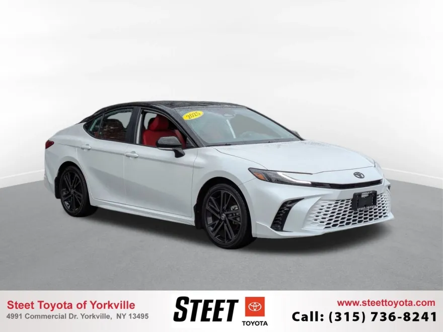 2025 Toyota Camry XSE photo 1