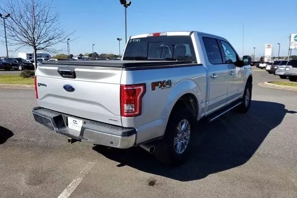 2015 Ford F-150 XLT photo 1