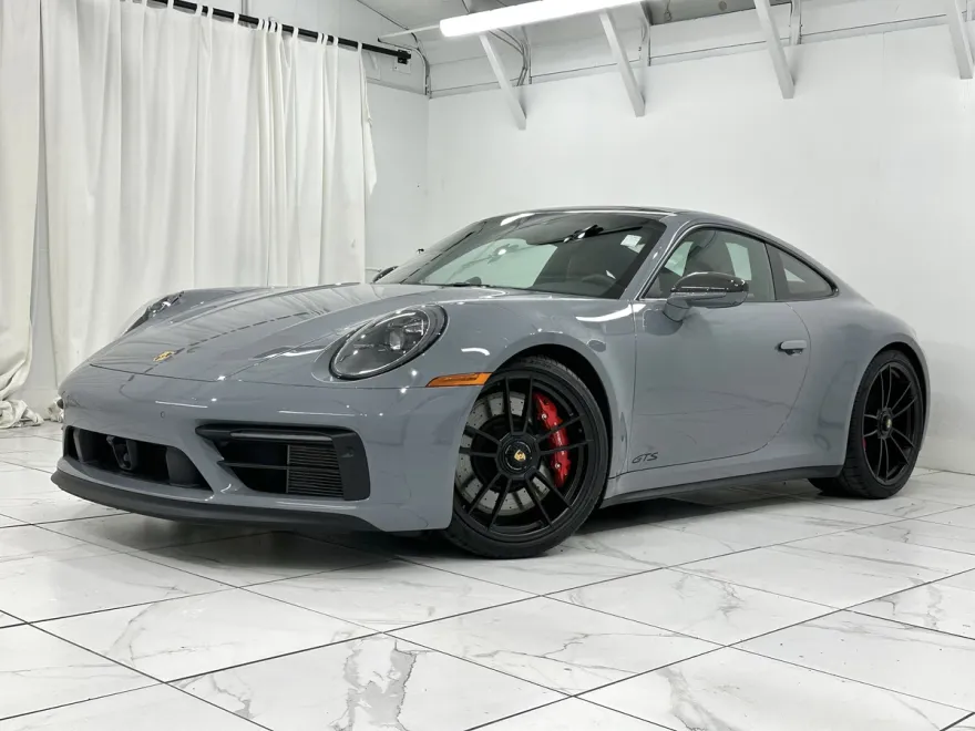 2024 Porsche 911 4 GTS photo 1
