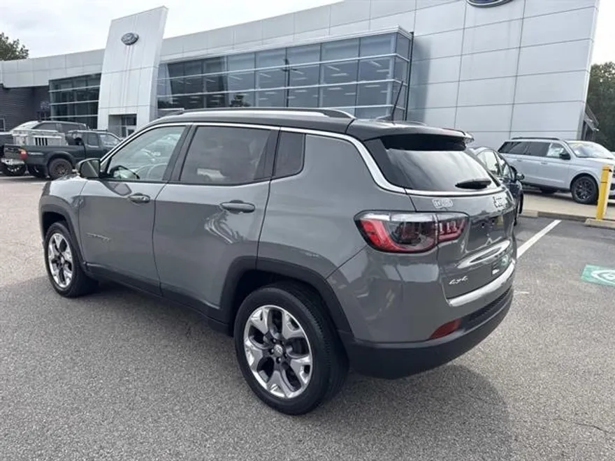 2021 Jeep Compass Limited photo 1