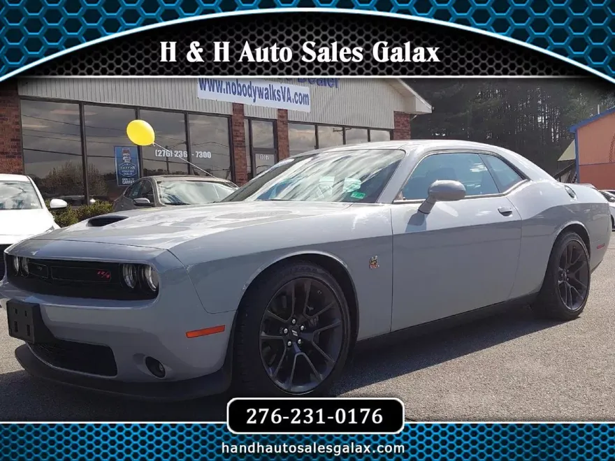2022 Dodge Challenger R/T Scat Pack photo 1