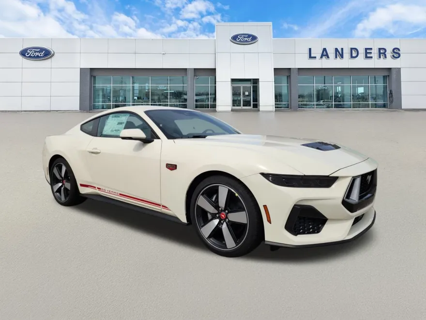2025 Ford Mustang GT Premium photo 1