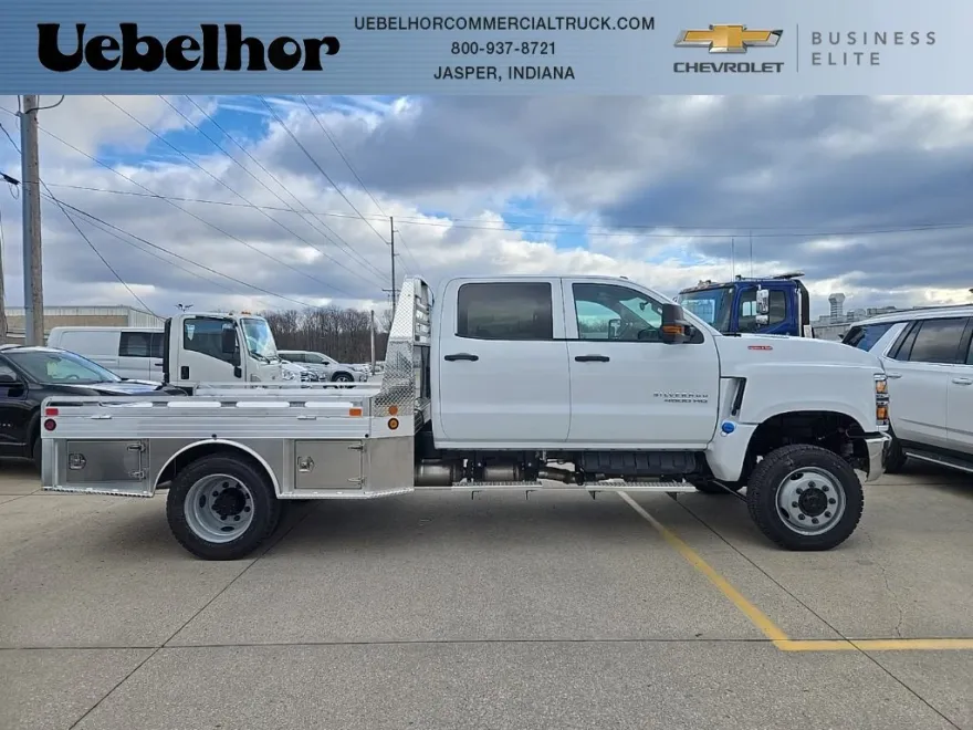 2024 Chevrolet Silverado 4500HD Work Truck photo 1
