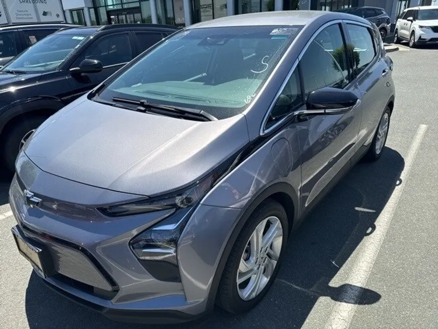 2023 Chevrolet Bolt EV 1LT photo 1