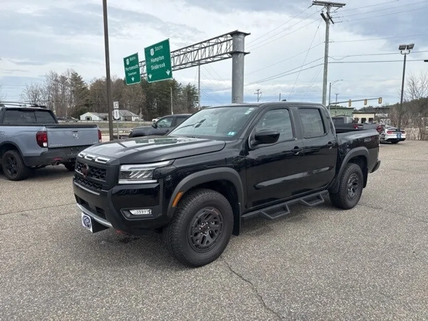 2025 Nissan Frontier PRO-4X photo 1