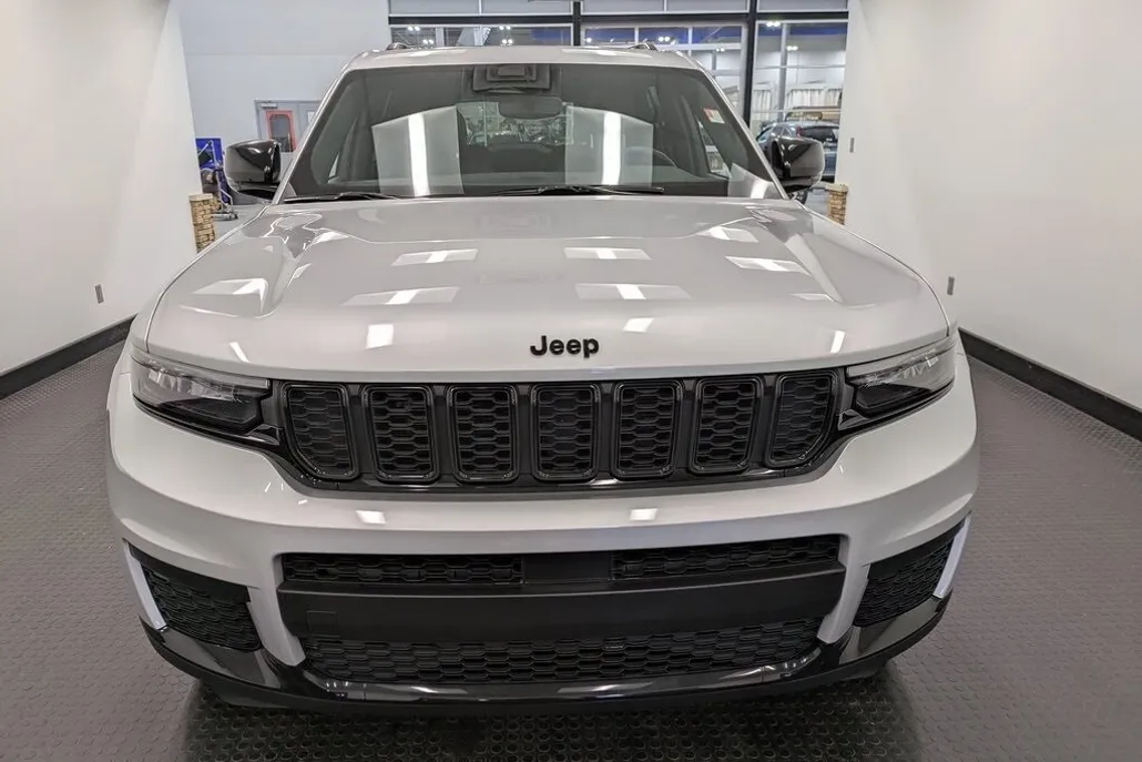 2024 Jeep Grand Cherokee Altitude X photo 1