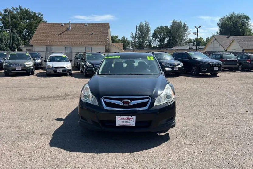 2012 Subaru Legacy 2.5i Premium photo 1