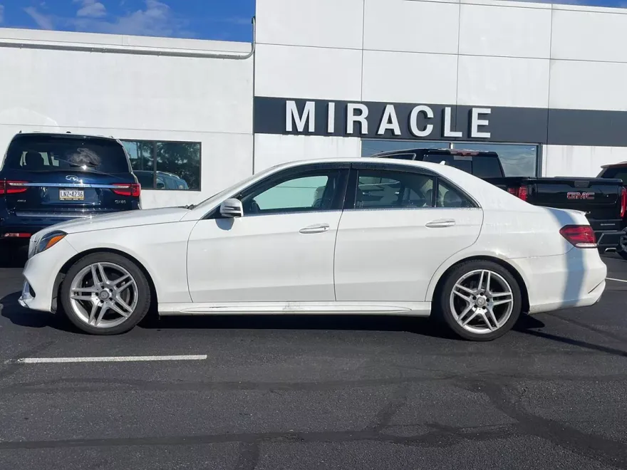 2015 Mercedes Benz E 350 Sport 4MATIC photo 1