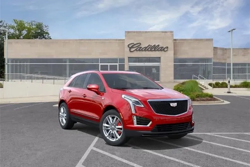 2025 Cadillac XT5 Sport photo 1
