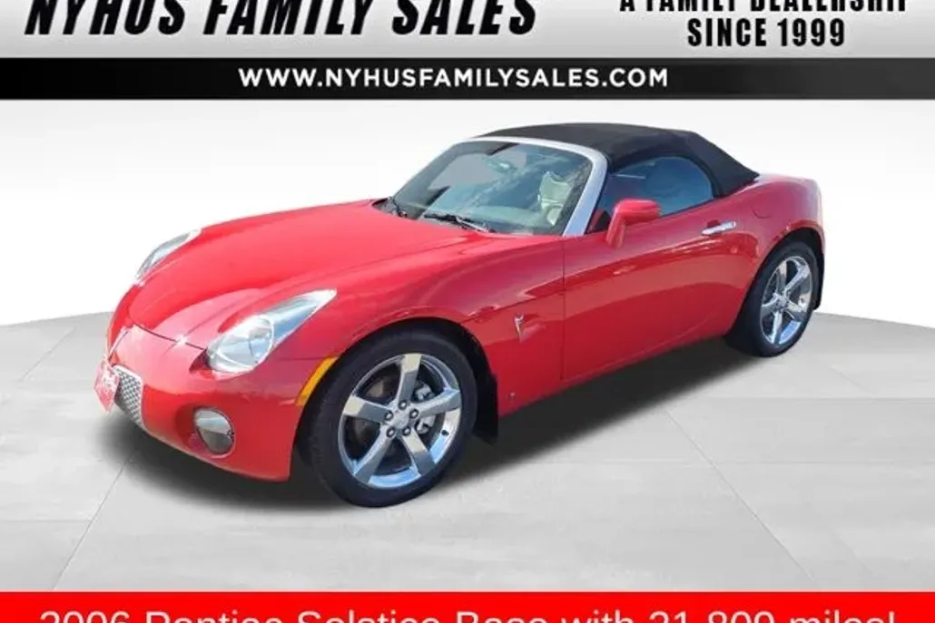 2006 Pontiac Solstice Base photo 1