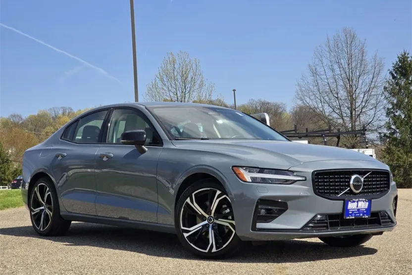 2024 Volvo S60 B5 Core photo 1