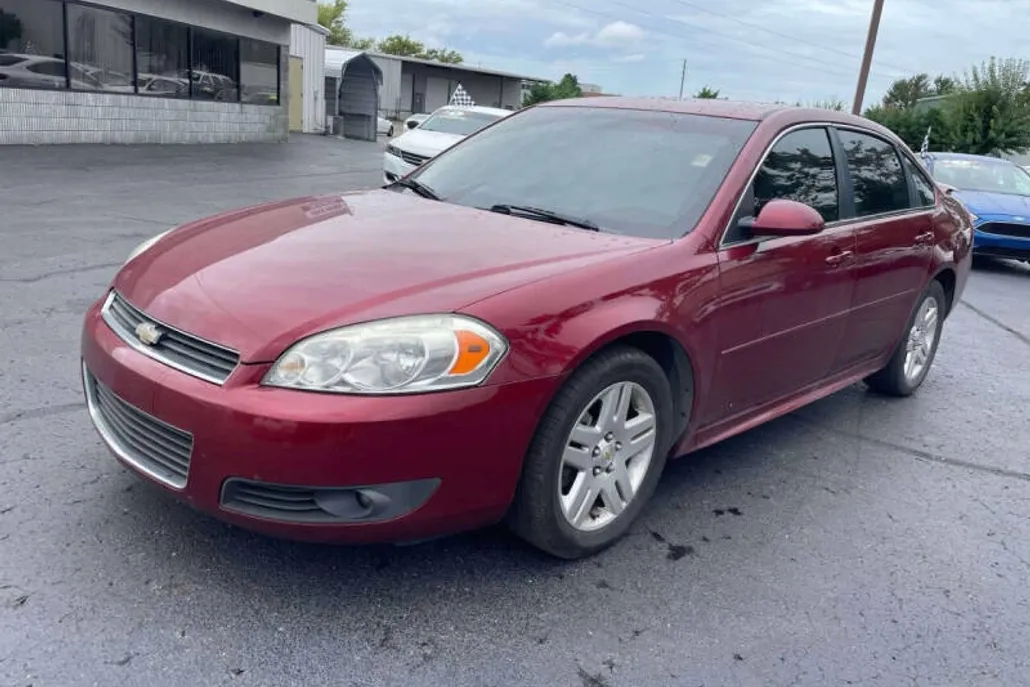 2011 Chevrolet Impala 1LT photo 1