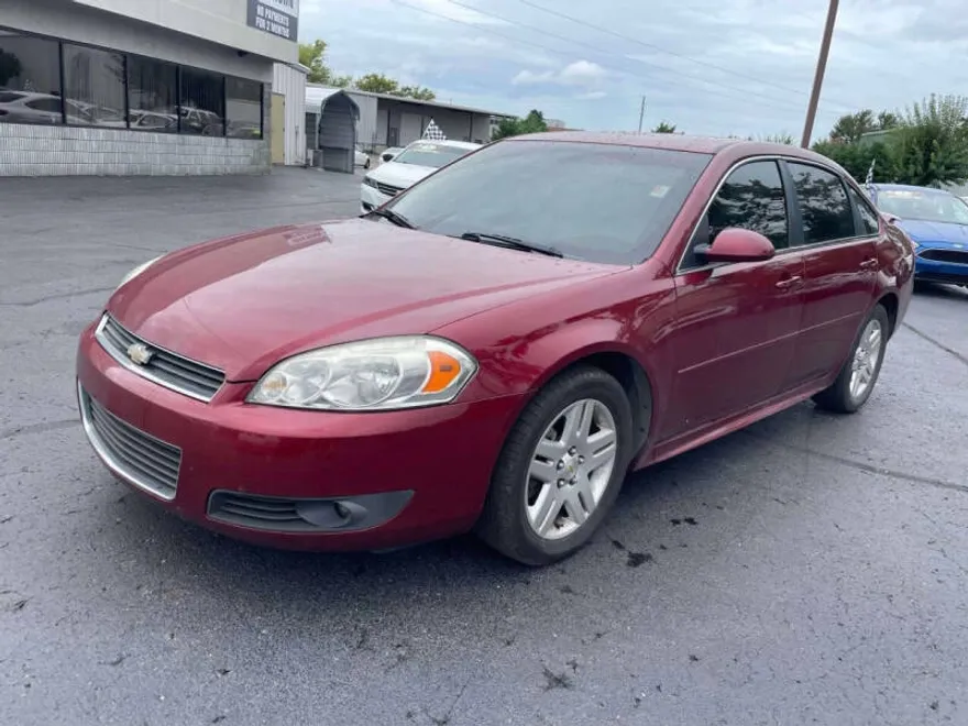 2011 Chevrolet Impala 1LT photo 1