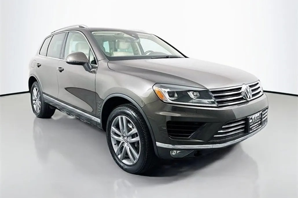 2016 Volkswagen Touareg VR6 FSI Lux photo 1