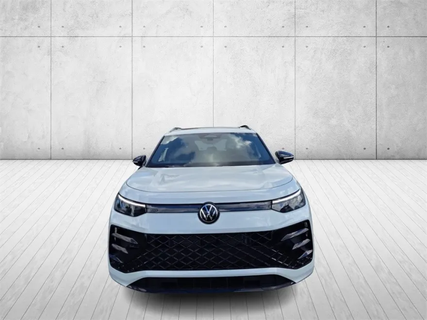 2025 Volkswagen Tiguan SE R-Line Black photo 1