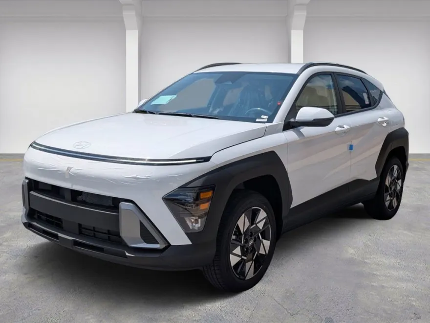 2025 Hyundai Kona SEL photo 1